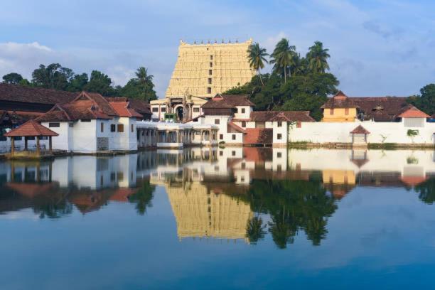 Ananthasayanam Homestay Near Sri Padmanabha Swamy Temple Thiruvananthapuram Exterior photo